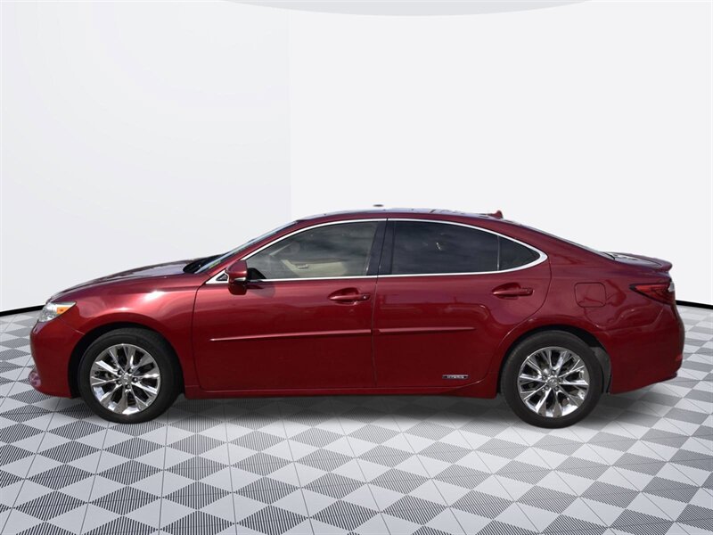 2014 Lexus ES 300h Hybrid  