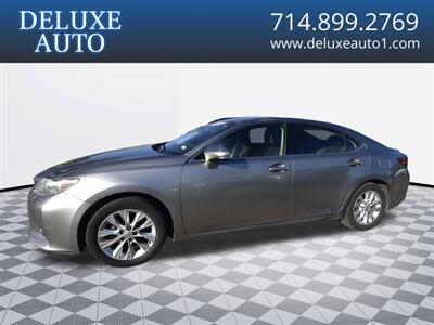 2015 Lexus ES 300h Hybrid - Photo 1 - Midway City, CA 92655
