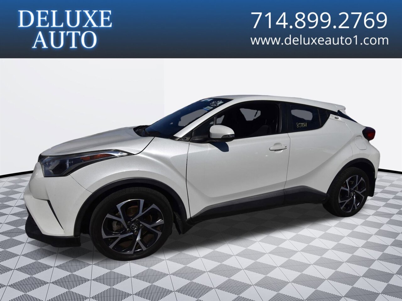 2018 Toyota C-HR XLE Premium   - Photo 1 - Midway City, CA 92655