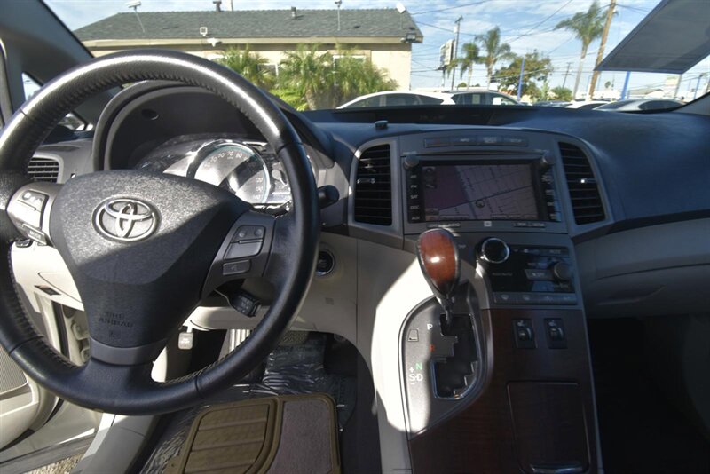 2011 Toyota Venza FWD V6 photo