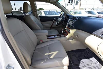 2012 Toyota Highlander Limited   - Photo 2 - Midway City, CA 92655