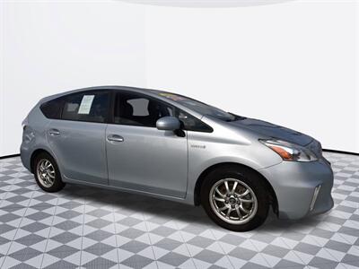 2012 Toyota Prius v Three   - Photo 2 - Midway City, CA 92655