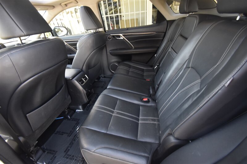 2019 Lexus RX 450h NAVIGATION - Photo 9 - Midway City, CA 92655