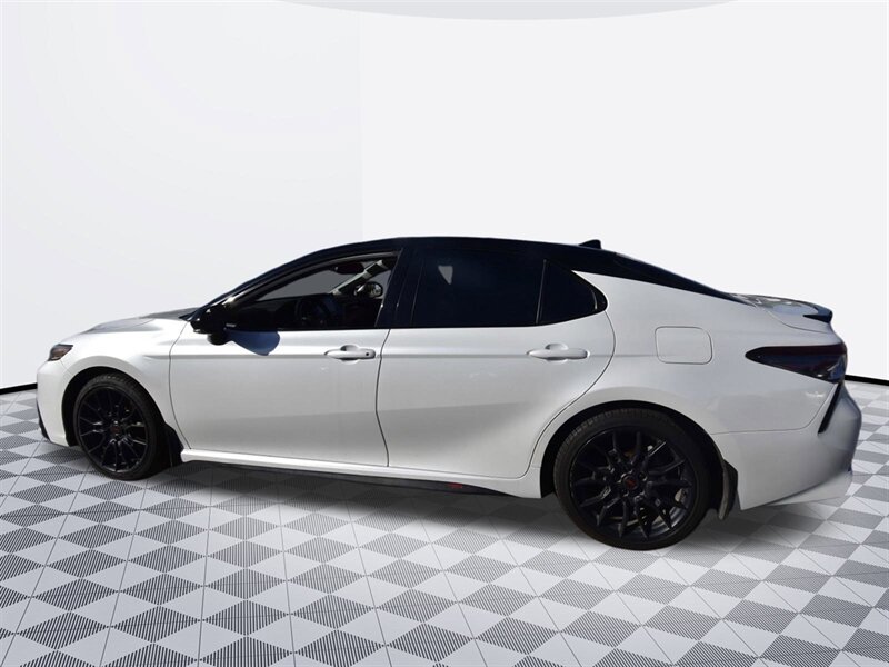 2021 Toyota Camry XSE   - Photo 3 - Midway City, CA 92655