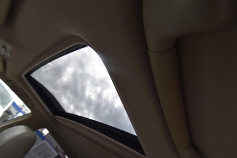 2006 Lexus RX 400h NAVIGATION - Photo 12 - Midway City, CA 92655