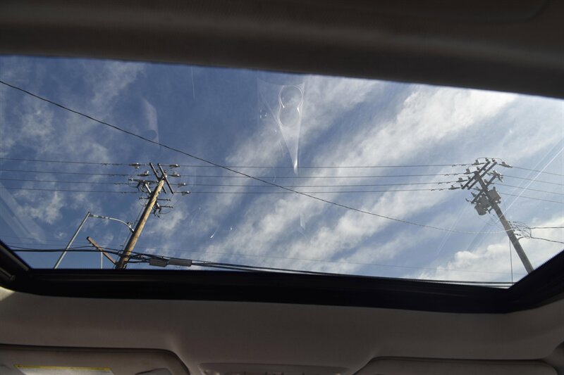 2020 INFINITI Q50 3.0t LUXE   - Photo 10 - Midway City, CA 92655