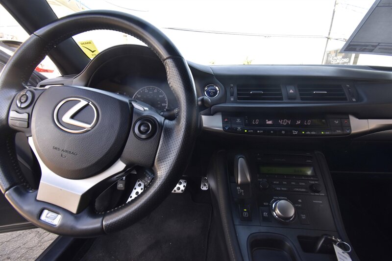 2015 Lexus CT 200h Hybrid   - Photo 8 - Midway City, CA 92655