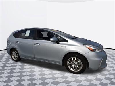 2012 Toyota Prius v Three   - Photo 2 - Midway City, CA 92655