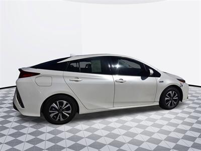 2018 Toyota Prius Prime Advanced - Photo 3 - Midway City, CA 92655