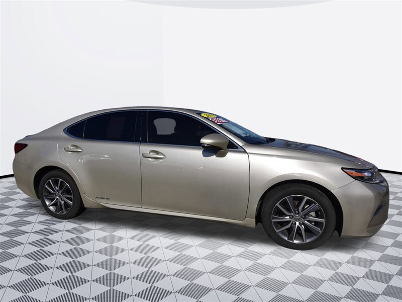 2018 Lexus ES 300h ES 300h   - Photo 3 - Midway City, CA 92655