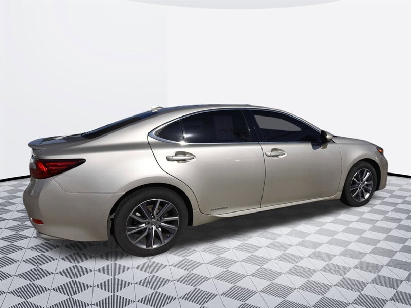 2018 Lexus ES 300h ES 300h   - Photo 7 - Midway City, CA 92655