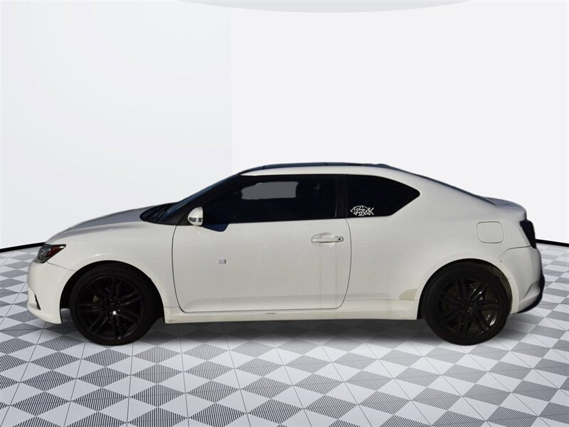 2012 Scion tC   - Photo 2 - Midway City, CA 92655