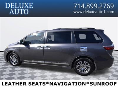 2018 Toyota Sienna XLE Premium 8-Passenger   - Photo 1 - Midway City, CA 92655