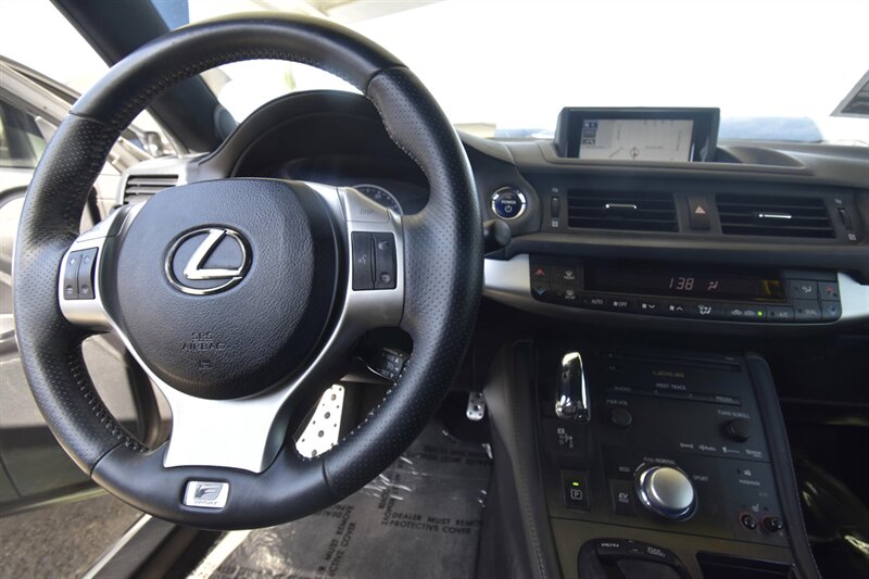 2013 Lexus CT 200h Hybrid - Photo 10 - Midway City, CA 92655