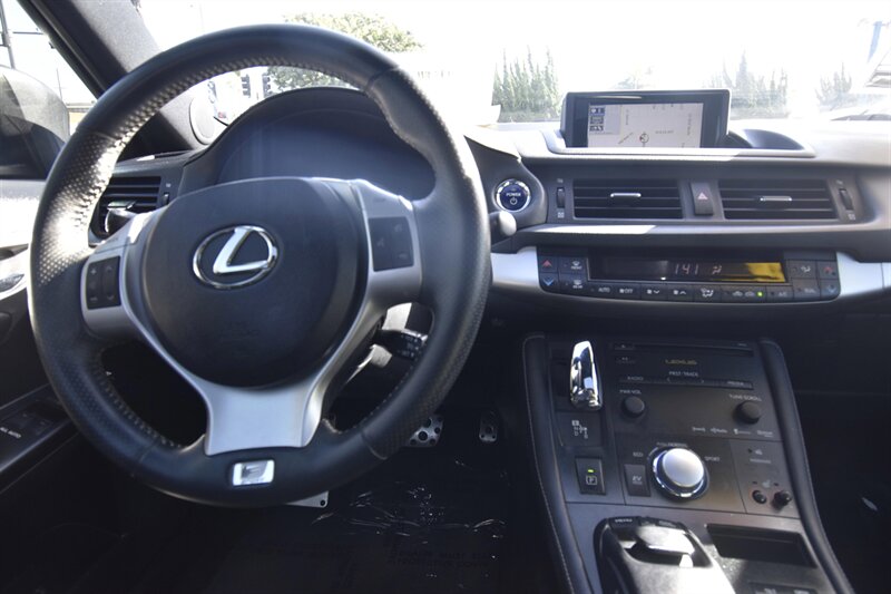 2013 Lexus CT 200h Hybrid - Photo 9 - Midway City, CA 92655