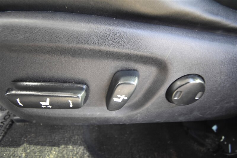 2013 Lexus CT 200h Hybrid - Photo 13 - Midway City, CA 92655