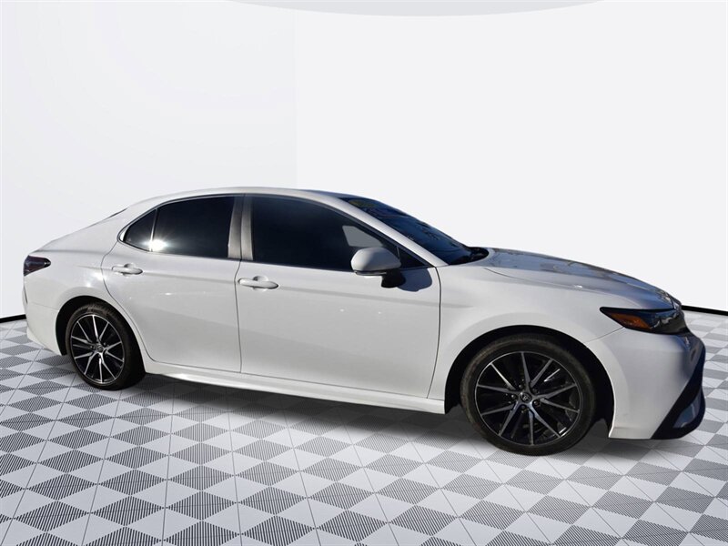 2023 Toyota Camry SE Nightshade - Photo 4 - Midway City, CA 92655