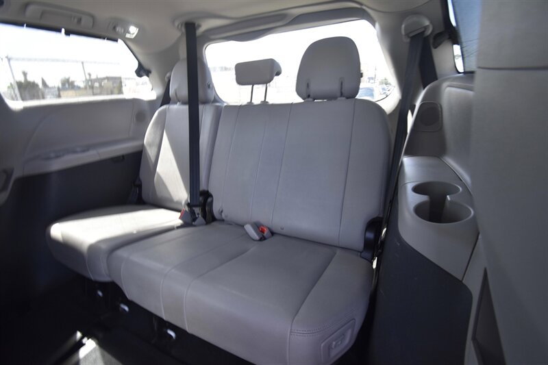 2014 Toyota Sienna Limited 7-Passenger - Photo 20 - Midway City, CA 92655