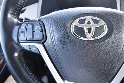 2014 Toyota Sienna Limited 7-Passenger - Photo 12 - Midway City, CA 92655