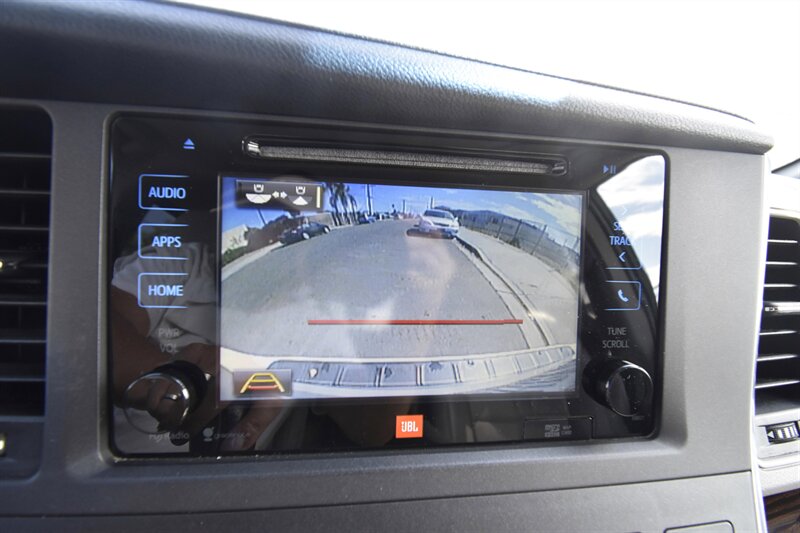 2014 Toyota Sienna Limited 7-Passenger - Photo 8 - Midway City, CA 92655