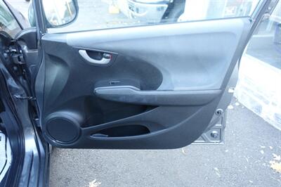 2013 Honda Fit   - Photo 15 - Newark, NJ 07104