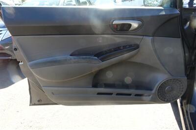2010 Honda Civic LX - Photo 10 - Newark, NJ 07104