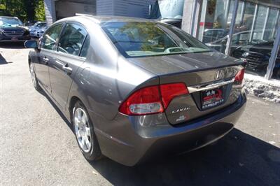 2010 Honda Civic LX - Photo 6 - Newark, NJ 07104