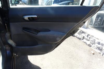 2010 Honda Civic LX - Photo 17 - Newark, NJ 07104