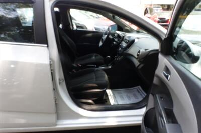 2012 Chevrolet Sonic LT - Photo 13 - Newark, NJ 07104