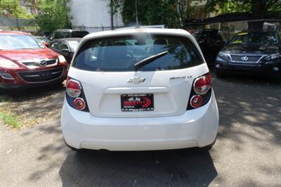 2012 Chevrolet Sonic LT - Photo 6 - Newark, NJ 07104