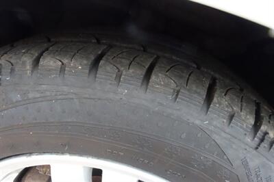 2012 Chevrolet Sonic LT - Photo 17 - Newark, NJ 07104