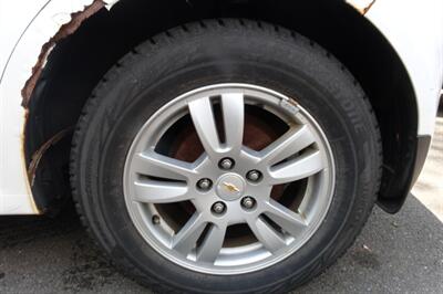 2012 Chevrolet Sonic LT - Photo 18 - Newark, NJ 07104