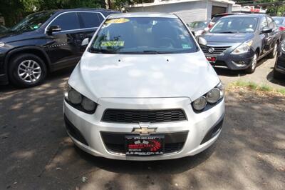 2012 Chevrolet Sonic LT - Photo 2 - Newark, NJ 07104