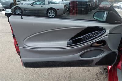 1996 Ford Mustang GT   - Photo 10 - Newark, NJ 07104