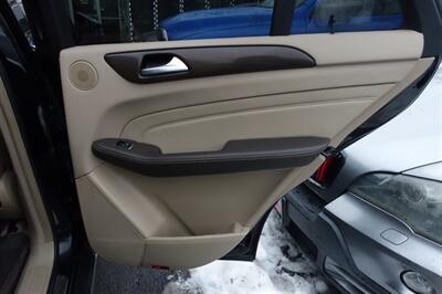 2015 Mercedes-Benz ML 350 4MATIC   - Photo 16 - Newark, NJ 07104