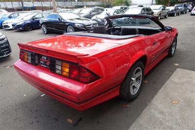 1989 Chevrolet Camaro IROC Z - Photo 8 - Newark, NJ 07104