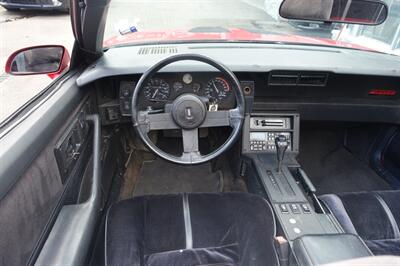 1989 Chevrolet Camaro IROC Z - Photo 12 - Newark, NJ 07104