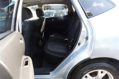 2011 Nissan Rogue SV - Photo 10 - Newark, NJ 07104