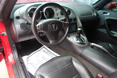 2007 Pontiac Solstice   - Photo 11 - Newark, NJ 07104