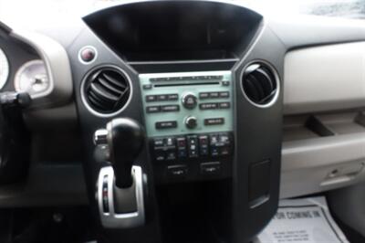 2011 Honda Pilot EX-L   - Photo 20 - Newark, NJ 07104