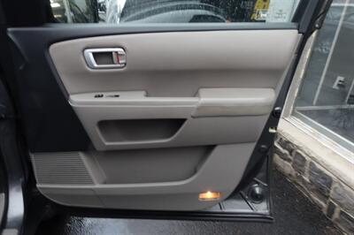 2011 Honda Pilot EX-L   - Photo 16 - Newark, NJ 07104