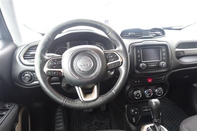 2017 Jeep Renegade Latitude   - Photo 13 - Newark, NJ 07104