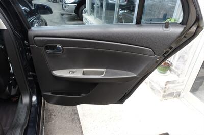 2011 Chevrolet Malibu LTZ - Photo 17 - Newark, NJ 07104