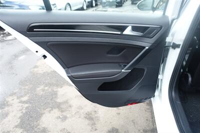 2017 Volkswagen Golf TSI SEL   - Photo 12 - Newark, NJ 07104