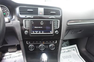 2017 Volkswagen Golf TSI SEL   - Photo 18 - Newark, NJ 07104