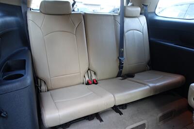 2011 GMC Acadia SLT-1   - Photo 19 - Newark, NJ 07104