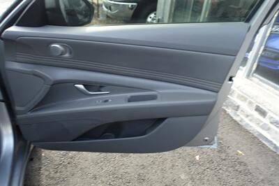 2021 Hyundai ELANTRA SEL   - Photo 15 - Newark, NJ 07104