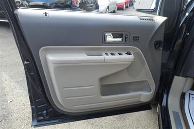 2010 Ford Edge Limited   - Photo 10 - Newark, NJ 07104