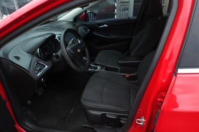 2016 Chevrolet Cruze LT Auto - Photo 9 - Newark, NJ 07104