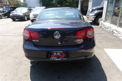 2008 Volkswagen Eos 2.0T   - Photo 7 - Newark, NJ 07104